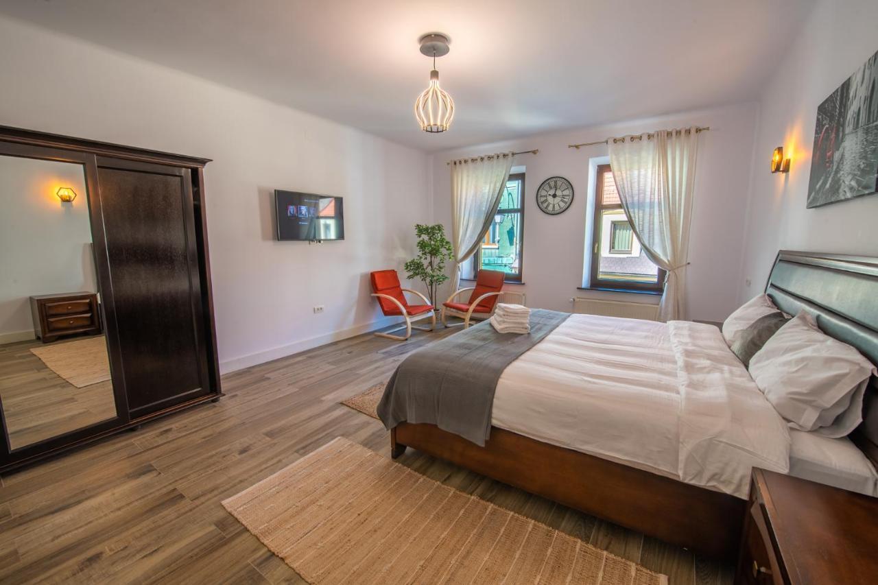 Old Town Suites Brasov Luaran gambar