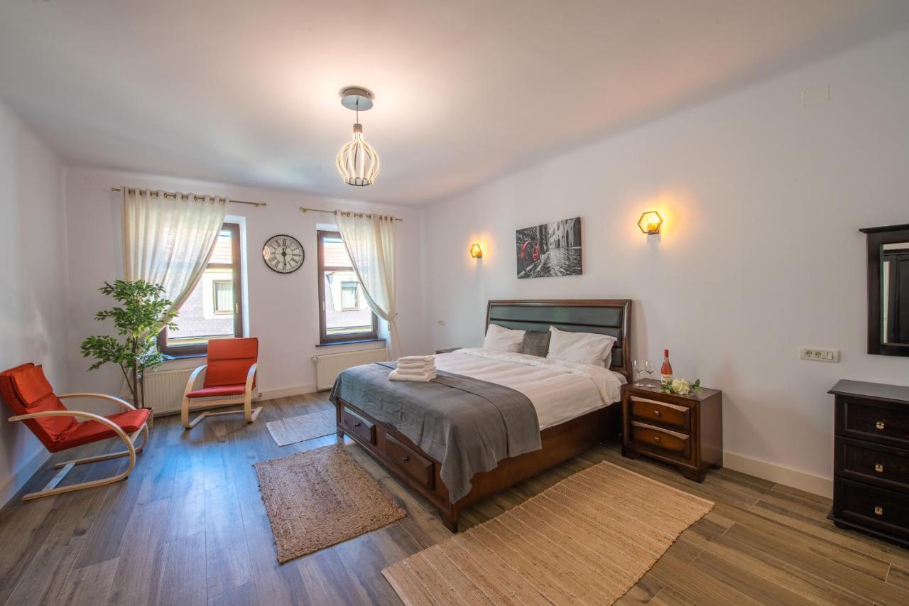 Old Town Suites Brasov Luaran gambar