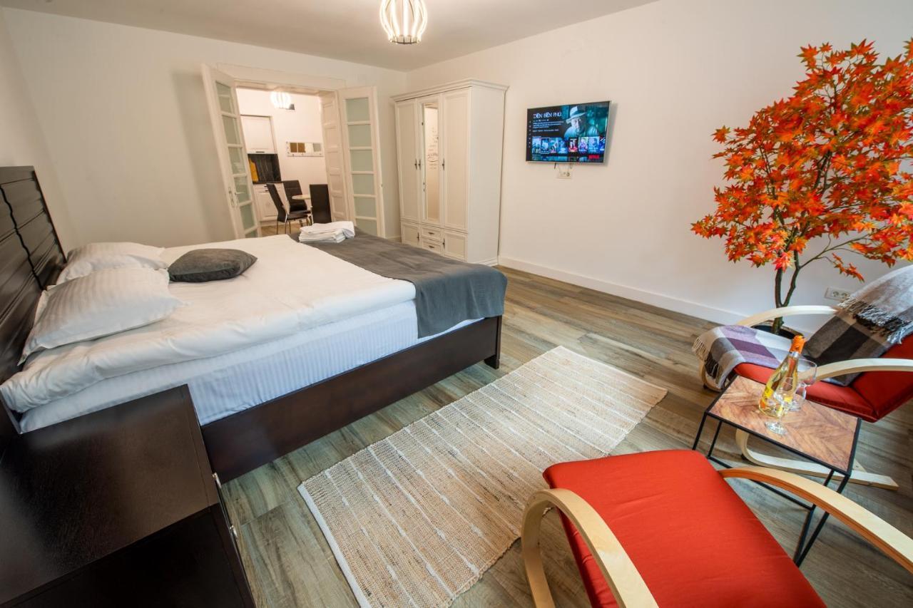 Old Town Suites Brasov Luaran gambar